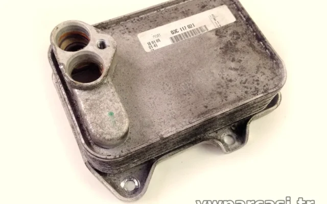 Yağ Soğutucusu – BLF – Motor – 1.6 TDİ – Octavia – 2004 – 2008 – 03C117021E