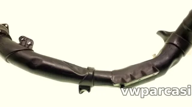 Intercooler Borusu – Octavia – 2009 – 2013 – 1K0145840AA-11