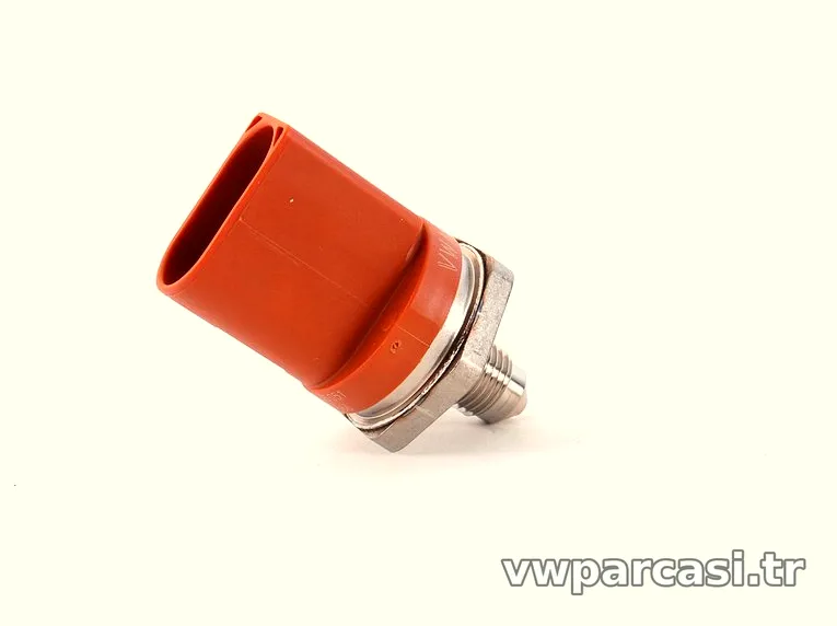 Motor Benzin Pompa Basınç Müşürü - CCTA - Motor - 2.0 TDI - Jetta - 2009 - 2010 - Orjinal - 06J906051D-15